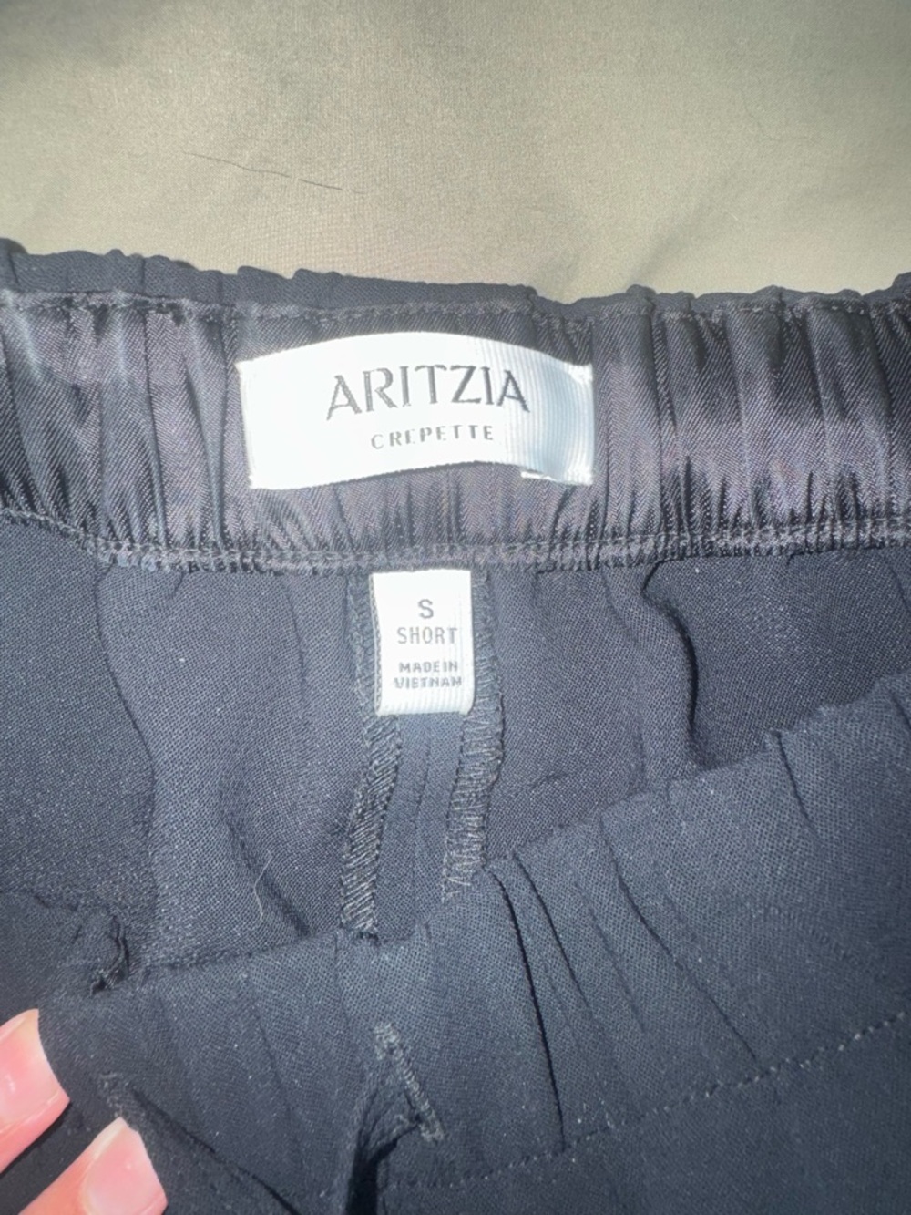 Aritzia The Lodge Pant - Crepette - Small Short - Picture 3 of 4